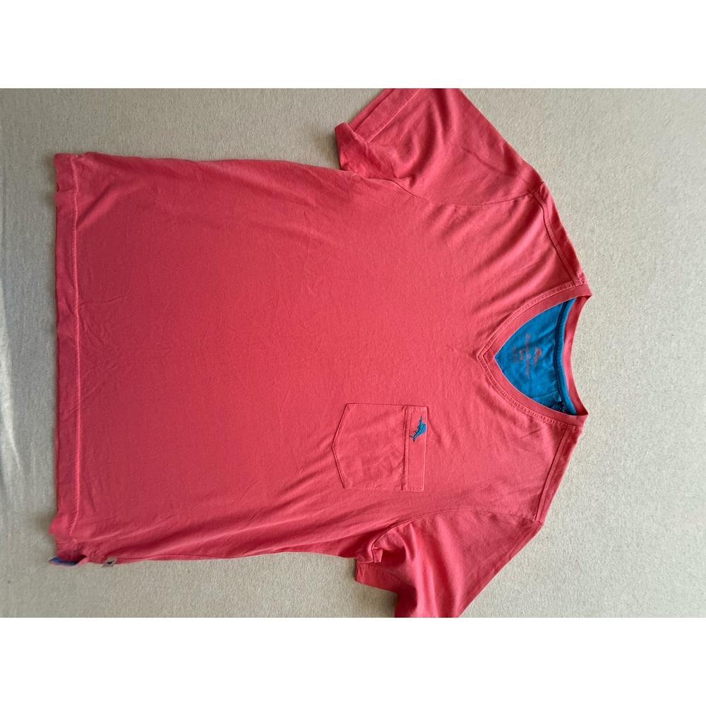 Tommy Bahama Mens Coral Pink V-Neck Pocket T-Shirt Marlin Logo Size M
